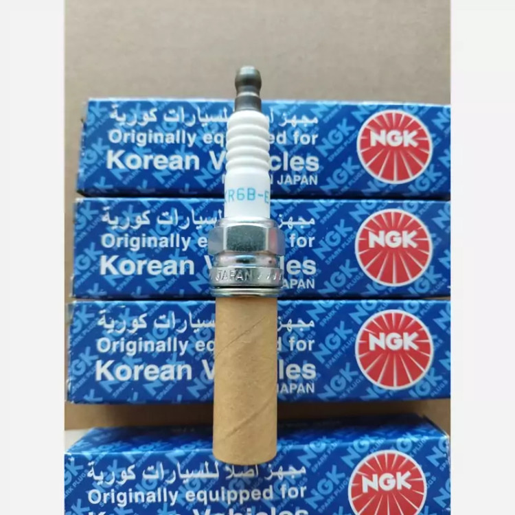 شمع ngk اصلی برای کی ام سی T8