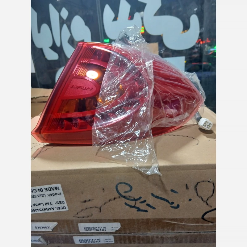 چراغ عقب روی گلگیر راست لیفان ایکس 50(پسکرایه)