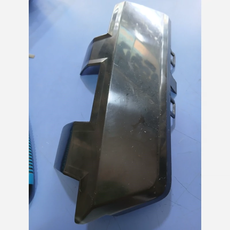 ابرویی جلووپنجره راست کی ام سی تی8 اصلی(پس کرایه)