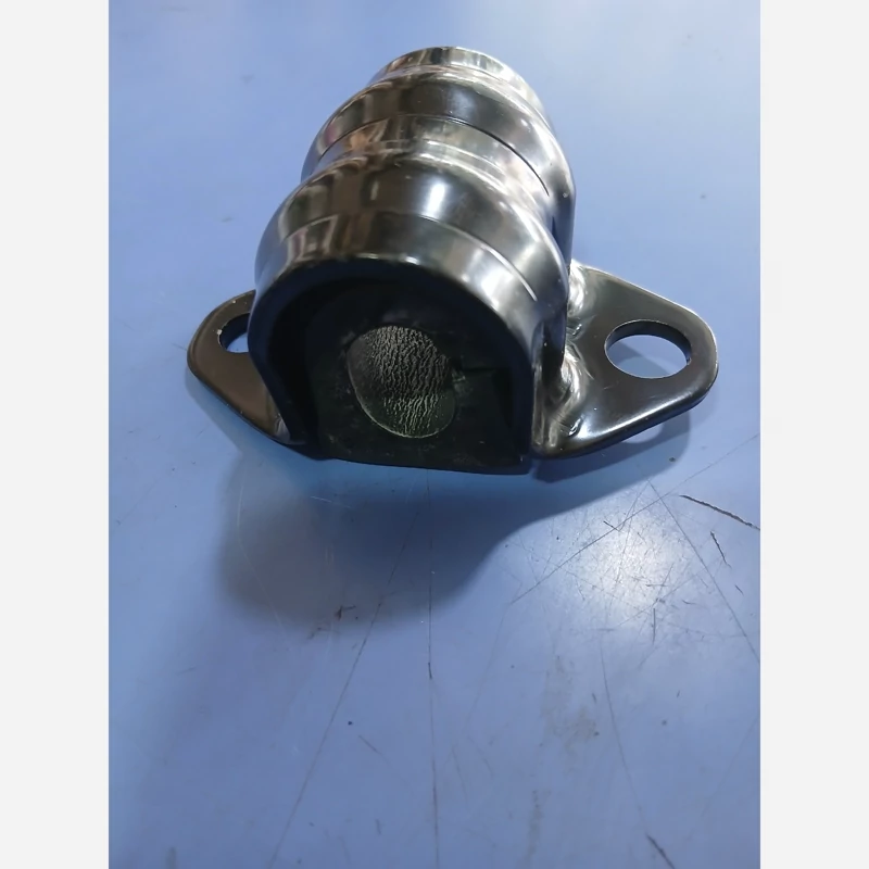 بست نگهدارنده لاستیک چاکدار عقب کی ام سی K7(پس کرایه)