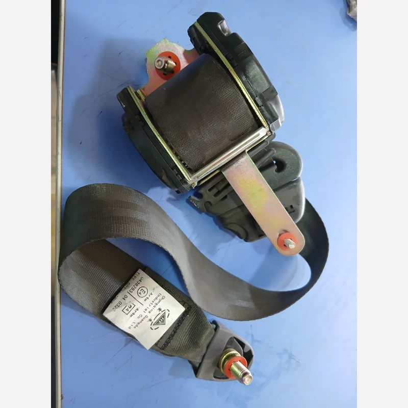 مکانیزم کششی کمربند جلو راست لیفان 620 اصلی (پس کرایه)