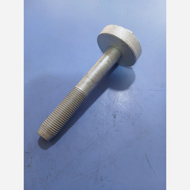 پیچ اکسل عقب لیفان 820اصلی (پس کرایه)