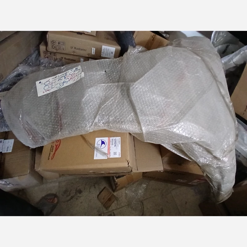 گلگیر جلو چپ کی ام سی تی 8 (پس کرایه)