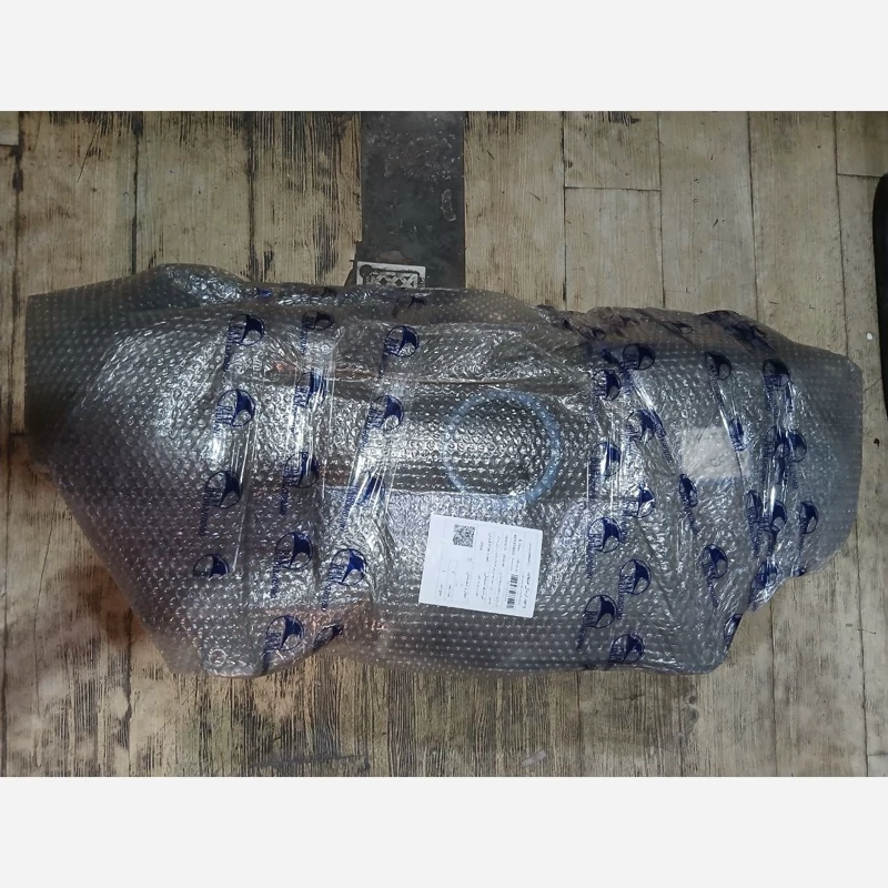 باک بنزین جیلی GC6 (پس کرایه)