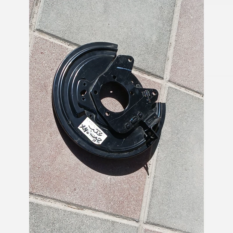 سینی محافظ دیسک چرخ عقب چپ لیفان ایکس60و70 (پس کرایه)
