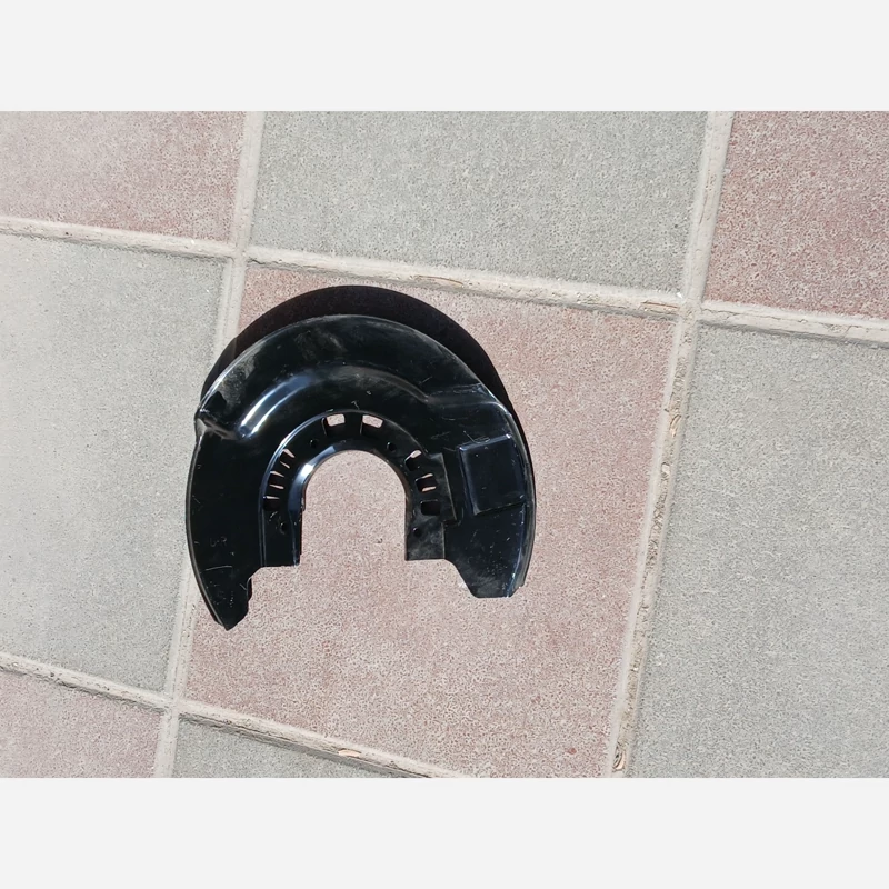 سینی محافظ چرخ جلو راست لیفان ایکس 60 و70 (پس کرایه)